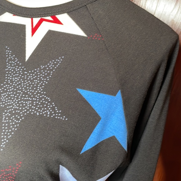 Clearance LuLaRoe Randy t-shirt Sm - Picture 3 of 5